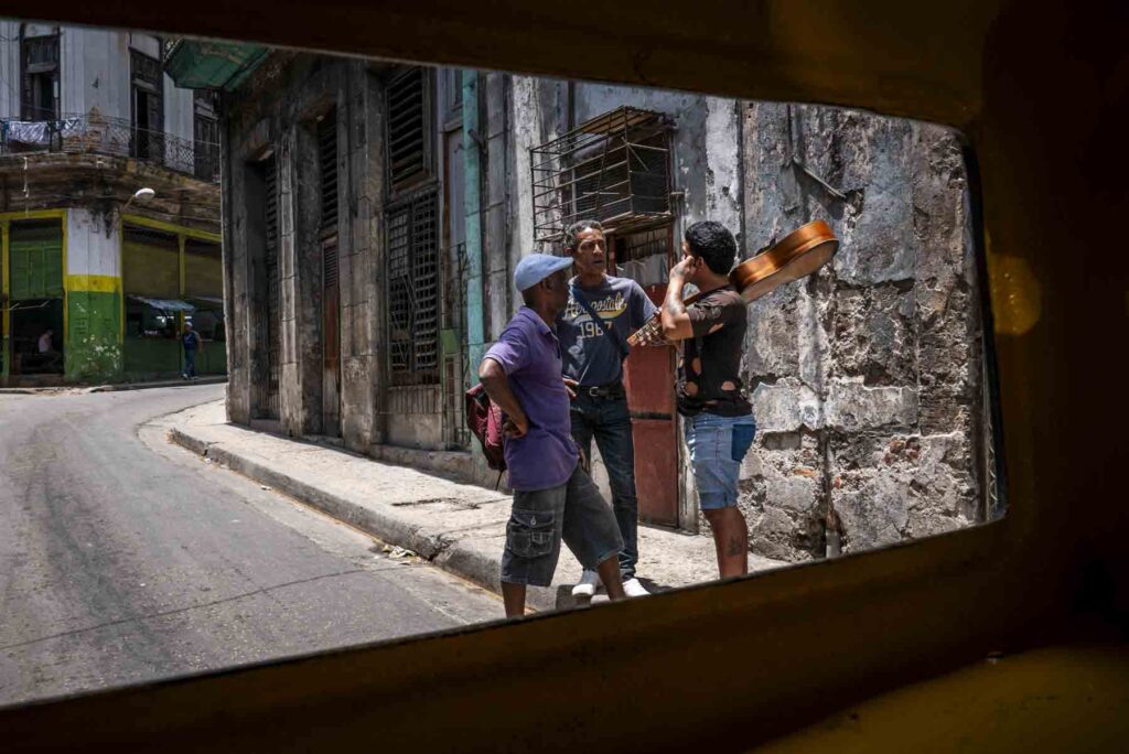 musicians in Havana