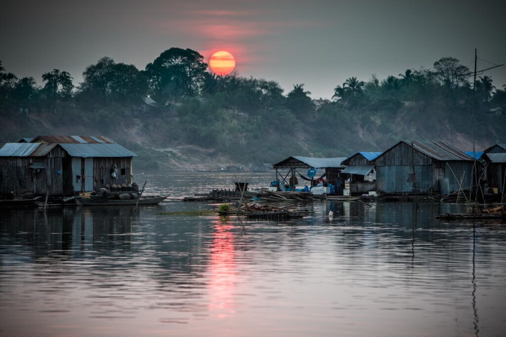 Kratie floating village sunset