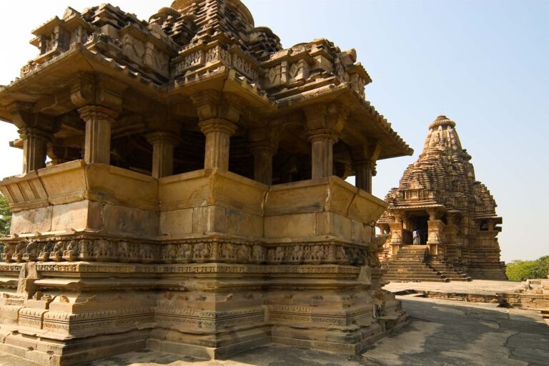 From sexy temples to the Kamasutra in Khajuraho